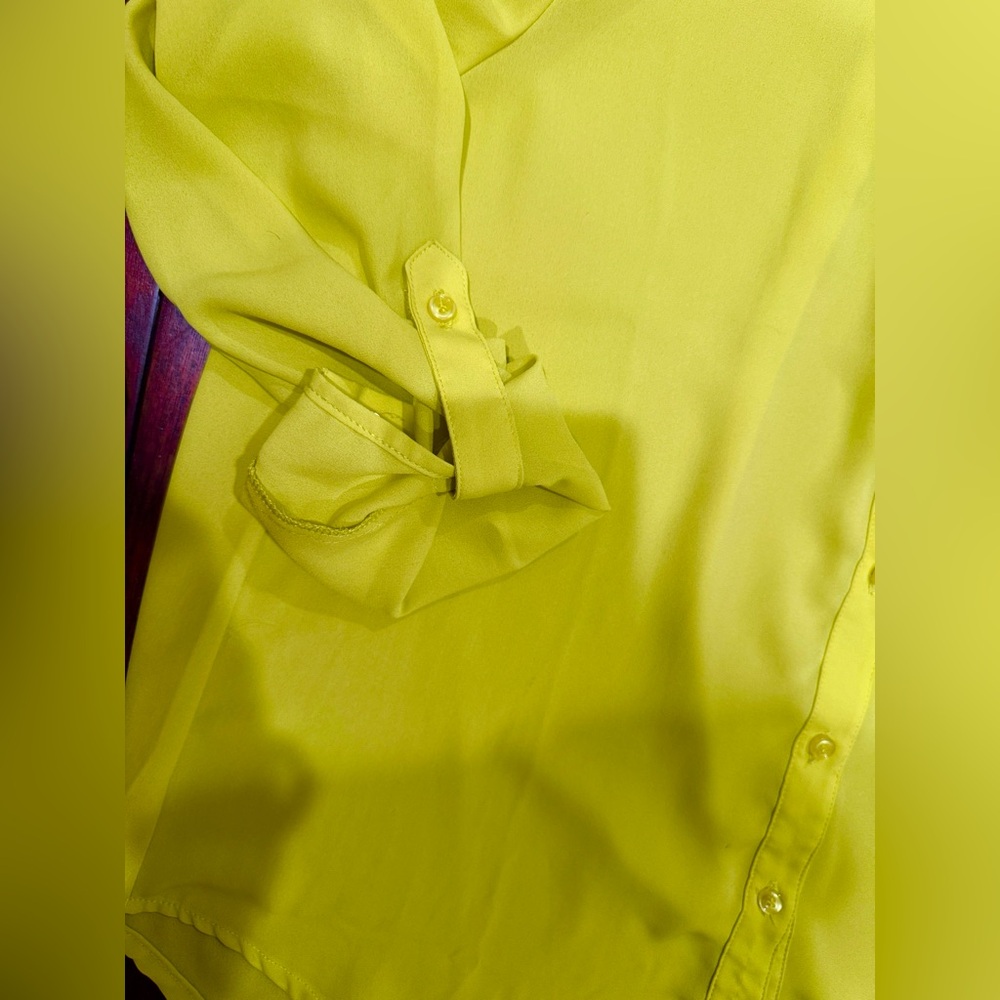 Bright Neon Yellow Button-Up light Blouse - Picture 4 of 5